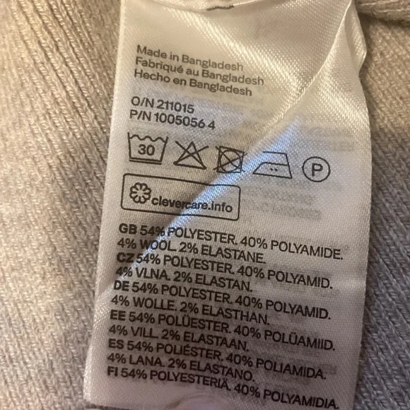 *last chance* NWOT. H&M | Women’s cropped grey/brown tank top. Never worn!! - Picture 11 of 15